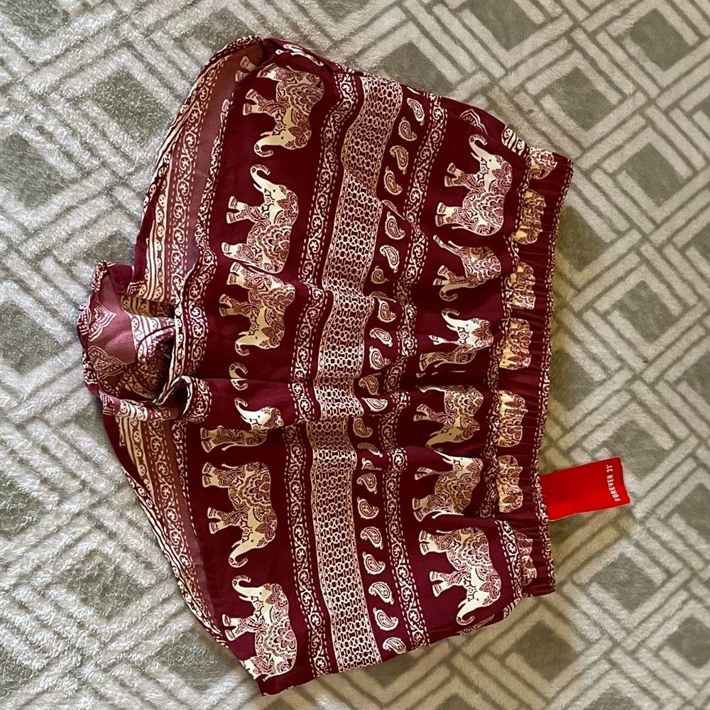 ✨Mix & Match: 2/$10, 5/$20✨ NWT Forever 21 elephant woven shorts